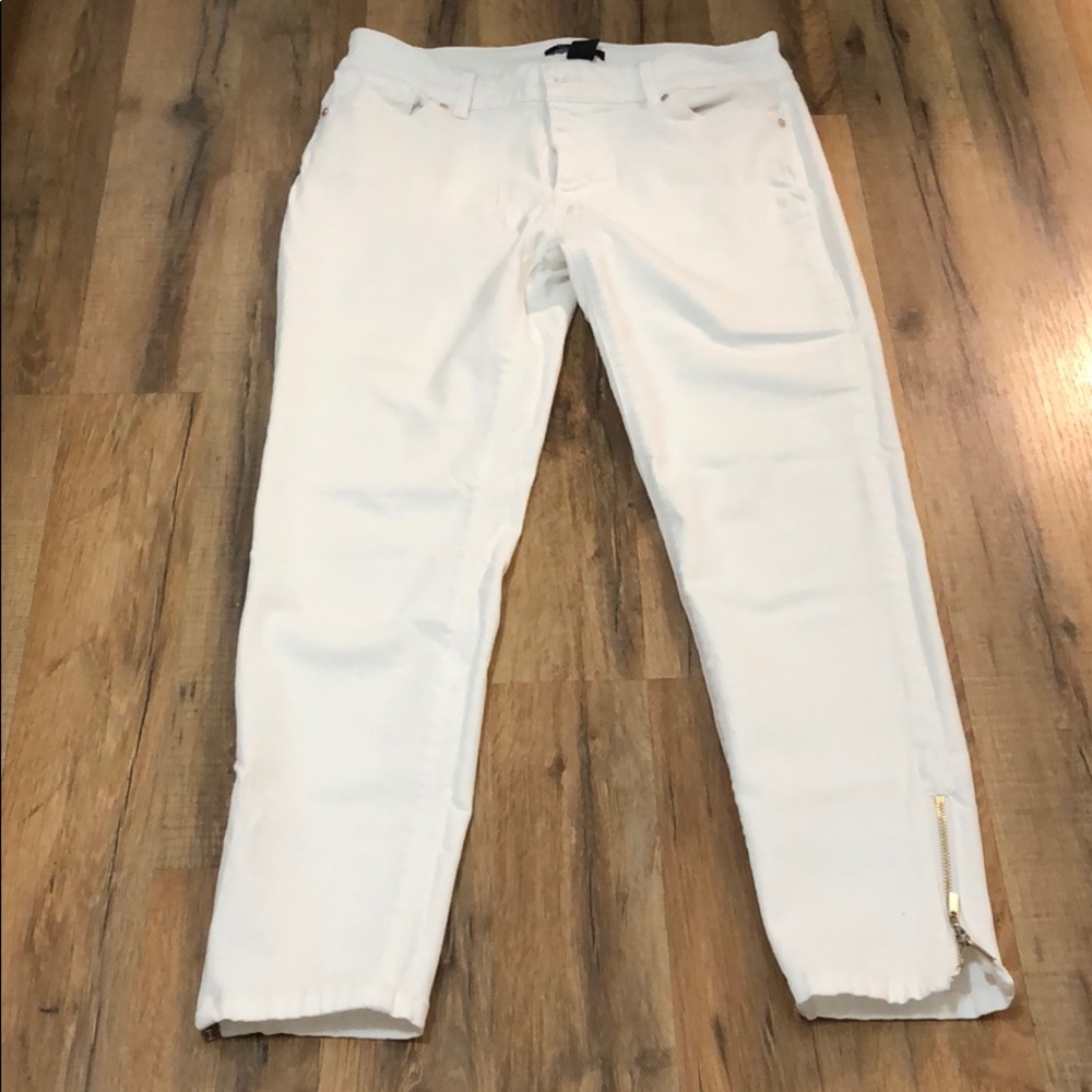 White House - Black Market White Jeans